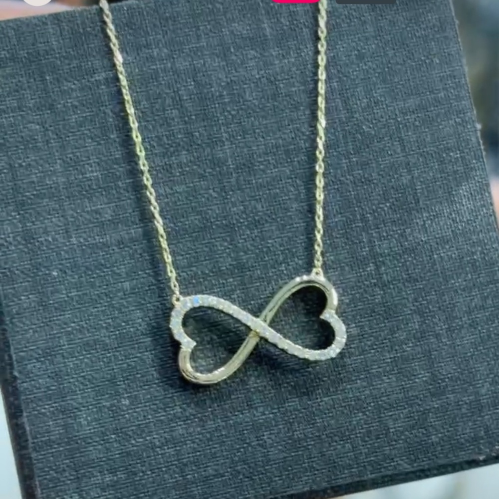 14 KARAT HEART INFINITY CENTERED NECKLACE